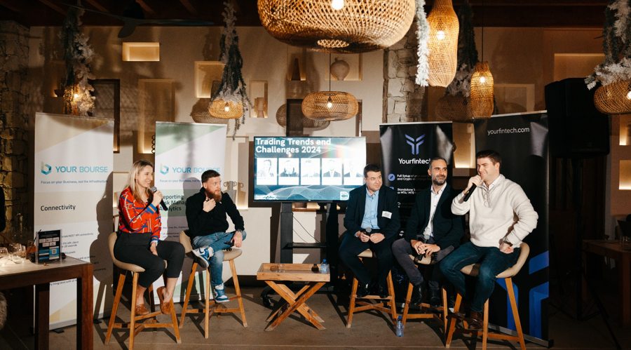 消息人士透露,美国与俄罗斯正在探讨在北极进行合作,主要集中于贸易路线和自然资源的勘探。这一动向被视为美国总统唐纳德·特朗普为改善与莫斯科关系所采取的措施。相关讨论涵盖了自然资源开发及相关贸易通道的建设。