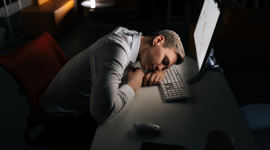 鲍威尔:将考虑温和通胀超调的想法。