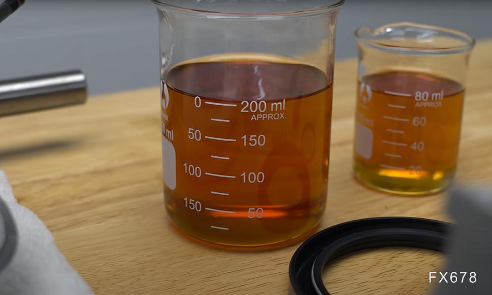 英伟达 2025 财年 Q4 营收 393.31 亿美元,超出市场预期的 380.45 亿美元,上年同期为 221 亿美元。