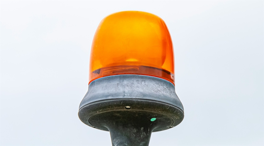 周三(2 月 26 日)纽约尾盘,ICE 原糖期货下跌 3.64%,ICE 白糖期货下跌 1.60%,ICE 阿拉比卡咖啡期货下跌 0.33%,咖啡“C”期货下跌 0.52%,罗布斯塔咖啡期货小幅上涨 0.04%;纽约可可期货上涨 4.42%至 9194 美元/吨,伦敦可可期货上涨 4.41%,ICE 棉花期货下跌 0.71%。